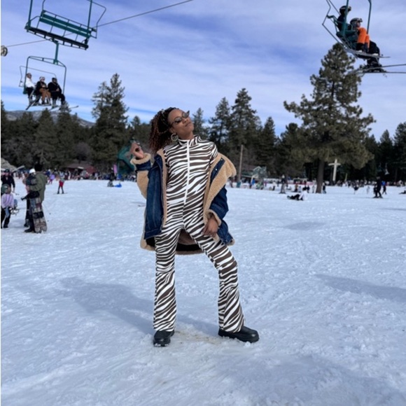 CYNTHIA ROWLEY Zebra Ski Suit L - Picture 4 of 16
